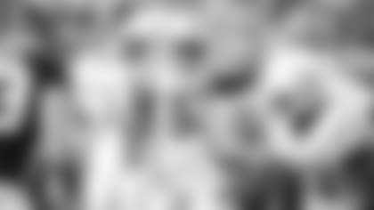 120218_ind-jax-leonard