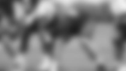 051218_rookie-minicamp-nelson-stance