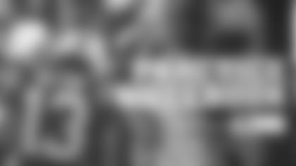 100120_notebook-hilton-pagano