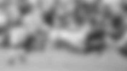 091918_ind-was-leonard-tackle