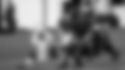 101718_prax-hilton-stretch