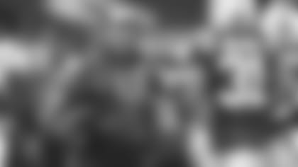 102118_ind-buf-reich-sideline