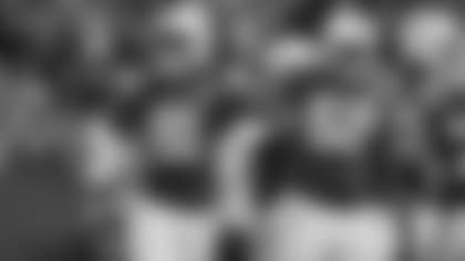 Mo Alie-Cox (81), de los Colts de Indianápolis, festeja un touchdown en el encuentro ante los Jaguars de Jacksonville, el domingo 11 de noviembre de 2018 (AP Foto/Darron Cummings)