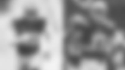 040220_buckner-rivers-intros-ap