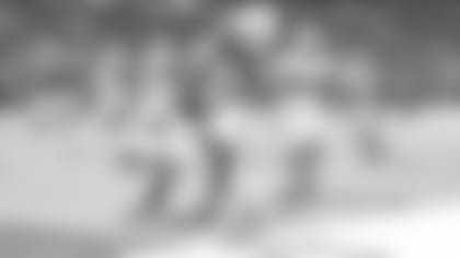 100321_ind-mia-taylor-td