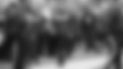 101418_ind-nyj-ventrone