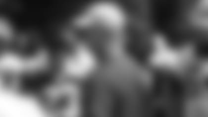 072718_tc-prax-reich-huddle