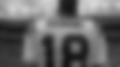 temp2005_0827_Den_macht024-nfl_mezz_1280_1024.jpg