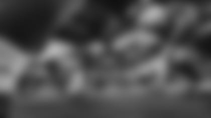 davis-vontae-huddle.jpg