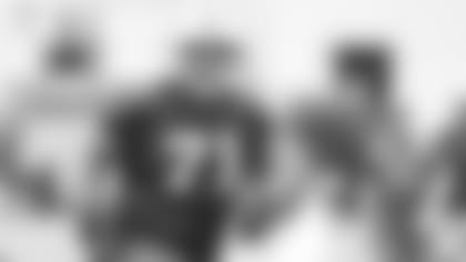 061218_vet-minicamp-denzelle-good