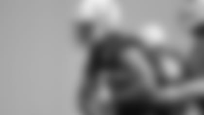 051218_rookie-minicamp-day-2-wilkins-carry