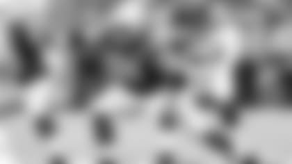 101418_ind-nyj-nelson-block