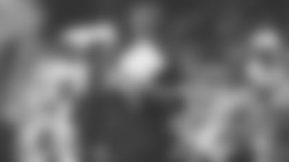 112119_ind-dal-reich-sideline1