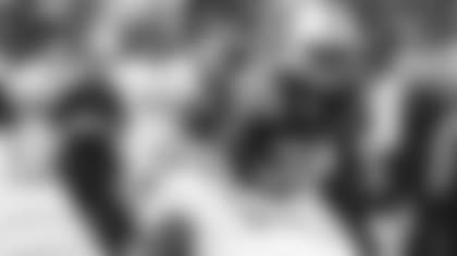 082518_ind-sf-green-stance