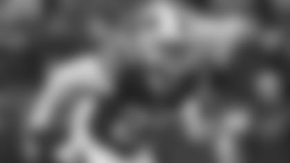 Buffalo Bills safety Shamarko Thomas (29) drops into coverage during the game against the Miami Dolphins, Sunday, Dec. 17, 2017, Orchard Park, NY. The Bills defeated the Dolphins 24-16. (Al Tielemans via AP)