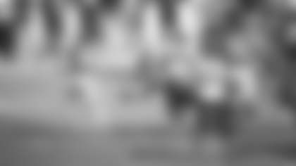 Running back Antonio Gibson bounces a carry outside in the first half of the Washington Football Team's game against the Baltimore Ravens on Oct. 4, 2020. (Elijah Walter Griffin Sr./Washington Football Team)