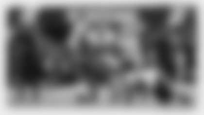 for-adrian-peterson-age-is-just-a-number