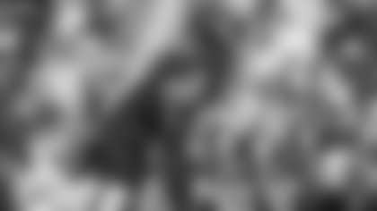 Cam Sims lines up before the Washington Football Team runs a play against the Los Angeles Chargers. (Emilee Fails/Washington Football Team)