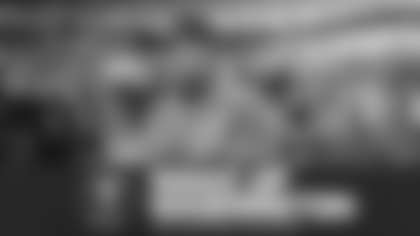 Head coach Ron Rivera celebrates the Washington Football Team's 27-21 win over the Carolina Panthers. (Emilee Fails/Washington Football Team)