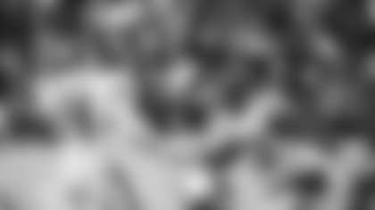 Jonathan Allen celebrates a play with Daron Payne during the Washington Football Team's game against the Dallas Cowboys. (Emilee Fails/Washington Football Team)