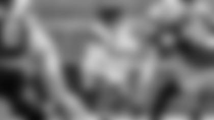 Deuce-Vaughn-ready-to-‘cut-it-loose’-in-preseason-hero