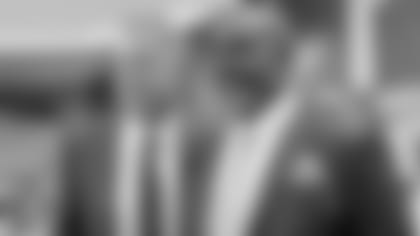 Mick-Shots--Ceremonial-Shoutouts-To-A-Couple-Of-Guys-hero