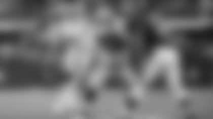 Dak-Rallies-In-A-Repeat-Of-2016-Philly-Win-center