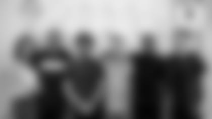 CowBuzz--Cowboys-Sending-Families-To-Super-Bowl-hero