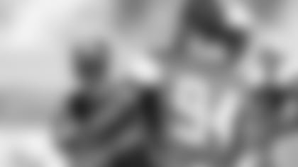 Marinelli-Admires-the-Fight-From-Gregory-hero