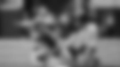 Scouts-Notebook-Daks-Day-Getting-Pressure-hero