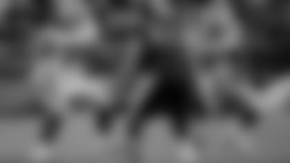 Sua-Filo-Guards-Against-Past-Disappointments-hero