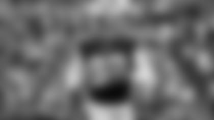 Mailbag-Big-Jump-At-DE-Entering-FA-Market-hero