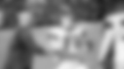 Colombo-Wants-Nasty-Attitude-From-O-Line-ero