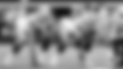 Mailbag--O-Line-Moving-Backwards--Swing-Tackle-hero