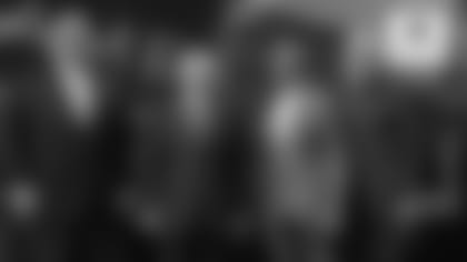 CowBuzz-NFL-Greats,-Celebrities-Salute-Pearson-hero