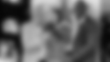 Small-School-DE-Gets-Annual-Cliff-Harris-Award-hero