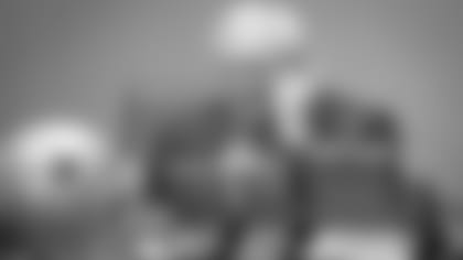 2019-Dallas-Cowboys-Draft-War-Room-Day-2-thumb