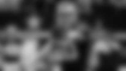 Sean-Lee-To-Rejoin-Cowboys-On-1-Year-Deal-hero