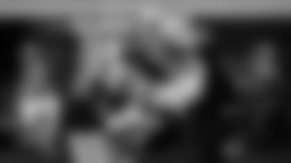 Mailbag-Jaylon-Smith-Improving-in-Pass-Coverage-hero