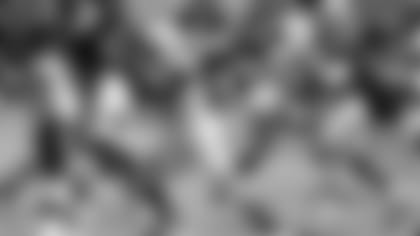 Tyler-Smith’s-Situation-Gives-Dak-Rookie-Flashbacks-hero