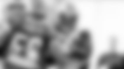 Notes--Next-WRs-Up;-Roster-Moves;-1,000-For-Zeke-hero