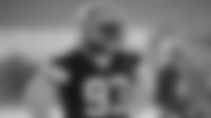 Gerald-McCoy-Suffers-Season-Ending-Quad-Injury-hero