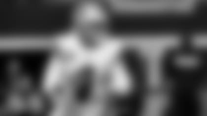 Mailbag-Gut-Feeling-on-Daks-Contract-hero