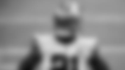 Zeke-Nominated-For-Rooney-Sportsmanship-Award-hero