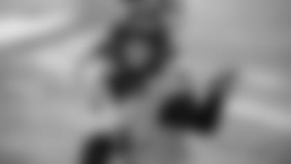 Cowboys-Went-To-Great-“Lengths”-To-Add-Wright-hero