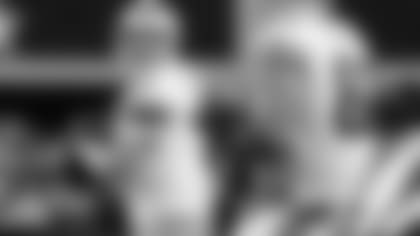 TonyRomo_100112_250.jpg