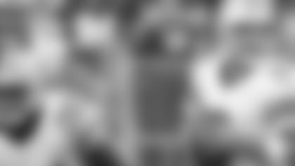 TonyRomo_032913_650.jpg