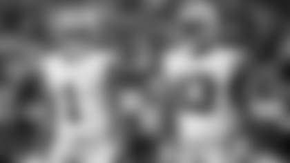 Uncertainty-Surrounds-Free-Agents-To-Be-hero