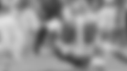 29 October 2017: Jaylon Smith (54)
of the Dallas Cowboys during their week 8 regular season 33-19 win over the Washington Redskins at FedEx Field in Landover, Maryland. Photo by James D. Smith/Dallas Cowboys