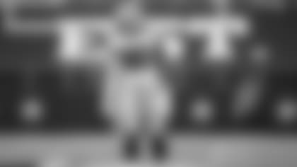 Cowboys-“Keeping-An-Eye”-On-D-Law’s-Knee-hero